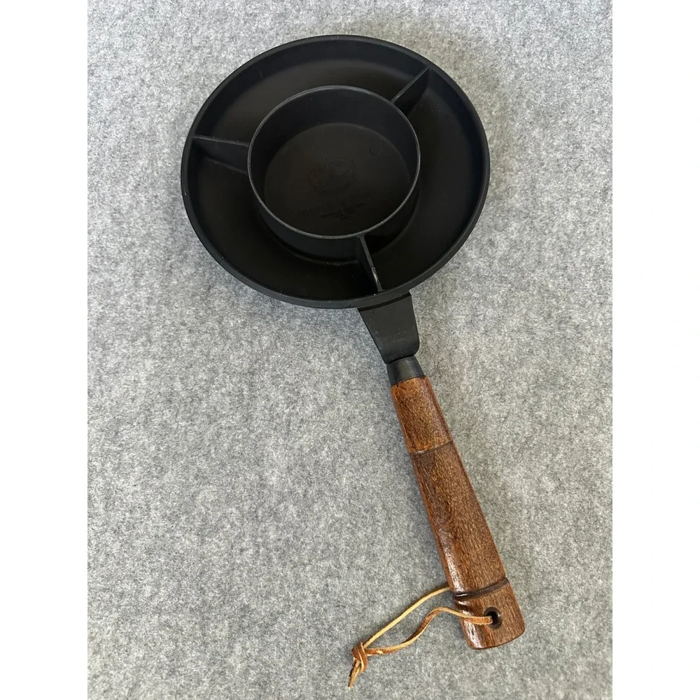 Nordic Ware Crepes N Things Vintage Crepe Pan Wooden Handle Made in USA Black